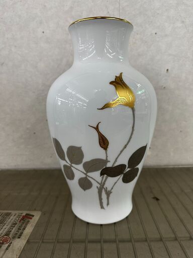 大倉陶園/金蝕バラ