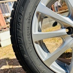 ダンロップ　スタッドレスタイヤ&ホイールセット