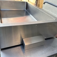 美品 業務用 特注品 蛇口付き ステンレス 置き型シンク 台下シンク ペットシンク 幅965X奥行600X高さ200 船形シンク 厨房 作業シンク 大阪 美品 業務用 特注品 蛇口付き ステンレス 置き型シンク 台下シンク ペット