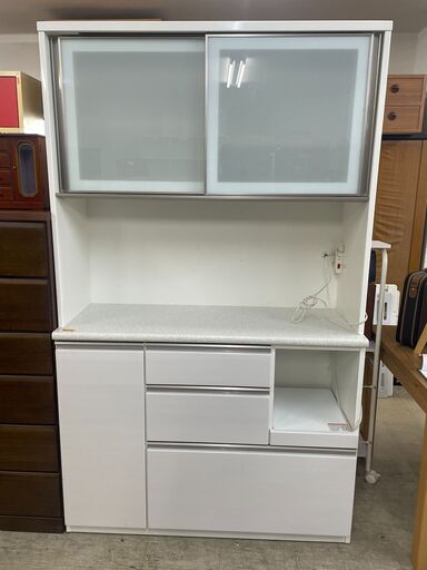 リサイクルショップどりーむ荒田店 No9573 ニトリ　キッチンボード　アルミナ２　１２０KBWH　定価９万　大人気のホワイト♪　お洒落な大型食器棚♪