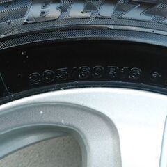 値下げ】205/60R16 スタッドレスタイヤ