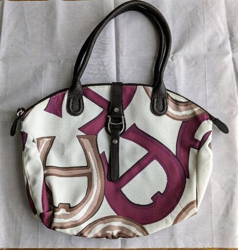 【美品・未使用品】AIGNER・ハンドバック