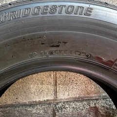 ハイエース200系タイヤ(195/80R15)新車外し　4本セット