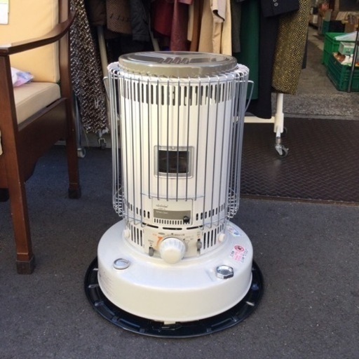 【8000円引き!!】トヨトミの達磨ストーブ【F00440】