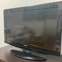 東芝　REGZA 32型　液晶カラーテレビ