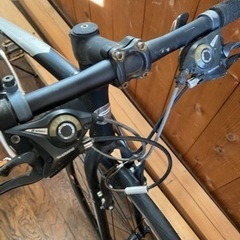 クロスバイク　黒艶消し２４段ギア