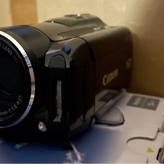 ビデオカメラ　Canon HD ivls HF M32