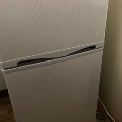 小型冷蔵庫　2015年製