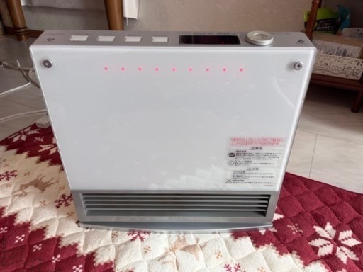 美品　ガスファンヒーター GFH-2400D WH 共箱、取扱説明書付き