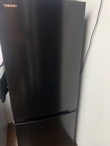 東芝　冷蔵庫　ブラック　153L