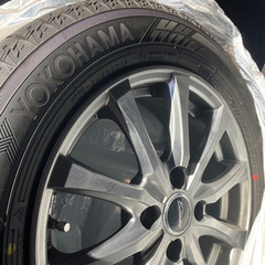 【お話し中】ホイール付きスタッドレスタイヤ