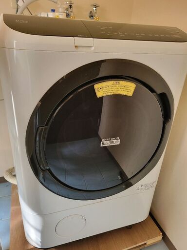 ✨引越しの為大幅値下げ✨★☆HITACHI★☆ドラム式洗濯機・乾燥機