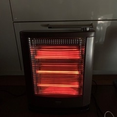 超美品　ヤマゼン電気ストーブ　山善　転倒すると消えます　990W