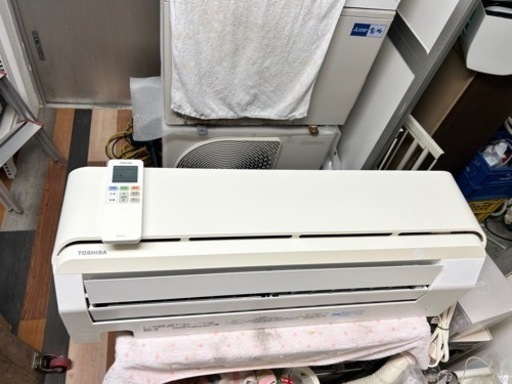 TOSHIBAルームエアコン冷暖房　4.0K 2018年製　設置まで致します。