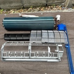TOSHIBAルームエアコン冷暖房 4.0K 2018年製 設置まで致します。