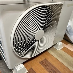 TOSHIBAルームエアコン冷暖房 4.0K 2018年製 設置まで致します。