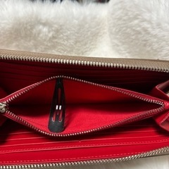 Christian Louboutin 長財布 ラウンドファスナー ベージュ シルバースタッズ 超美品 