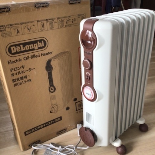1年前位購入したデロンギのオイルヒーターです。