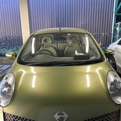 2003年製の日産マーチ