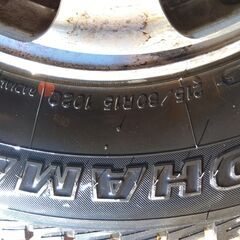 YOKOHAMA215/80/15　バリ山スタッドレス　ガレージ保管