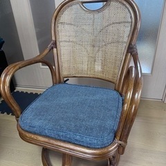 木製の椅子【美品】