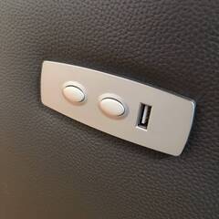 【愛品倶楽部柏店】ヤマダ電機オリジナル 3人用本革電動リクライニングソファ ダークブラウン