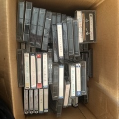 使用済みカセットテープ　大量
