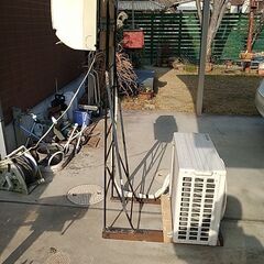 農業倉庫用エアコン-BURTON fish スプリット