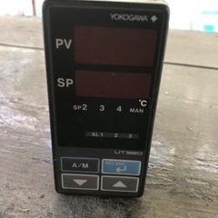 YOKOGAWA UT320