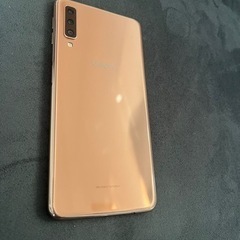 Galaxy A7 ゴールド　スマホ本体