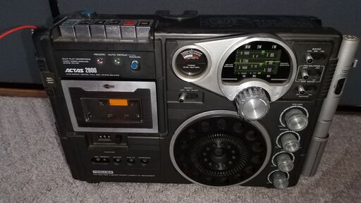 昭和ラジカセ　東芝　ＲＴ-2800　価格交渉可　手渡し希望