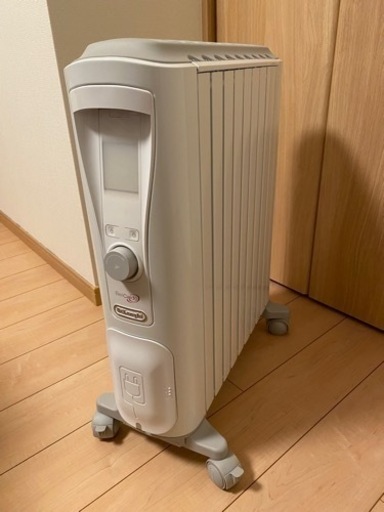 デロンギ　ベルカルドオイルヒーター　RHJ75V0915-GY