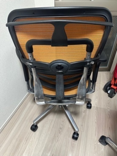 Ergohuman エルゴヒューマンベーシック オレンジ - いす Ergohuman エルゴヒューマンベーシック オレンジ - いす
