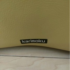 カリモク　3人掛け革製ソファ