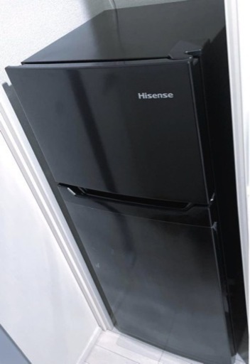 2022年製 2ドア冷凍冷蔵庫Hisense 黒