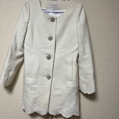 白　コート　刺繍　ビジューボタン　Mサイズ