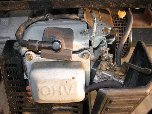 エンジン発電機（スズキ2.3kVA4サイクルエンジン）