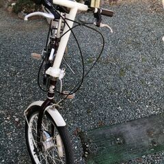 中古　折りたたみ自転車