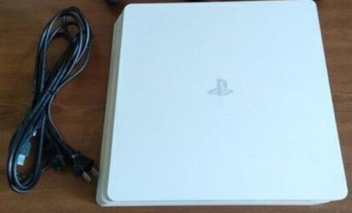 【取引中】ps4本体 CUH2100A 白色　中古