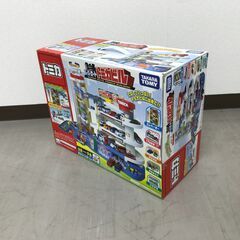 スーパーオート　トミカビル（TAKARA　TOMY)