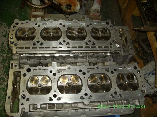 Mベンツ104型エンジン-リビルト済みシリンダーヘツト販売