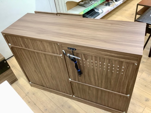 ブラウンのレンジボードのご紹介です！ キッチンに馴染む木製レンジ台