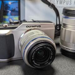 OLYMPUS PEN E-PL2 ゴールド レンズキット Amazon | OLYMPUS ミラーレス一眼 E-PL2 ダブルズームキット ゴールド