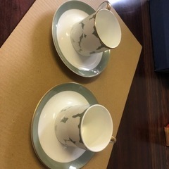 【中古】ナルミ(narumi)・ティーカップ&ソーサーセット(2対)