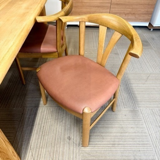 美品‼️】定価数十万♪ カリモク 165cm幅4人掛けダイニングテーブル