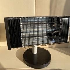 コードのみキズあり　ダイキン　遠赤外線暖房機 コードのみキズあり ダイキン 遠赤外線暖房機