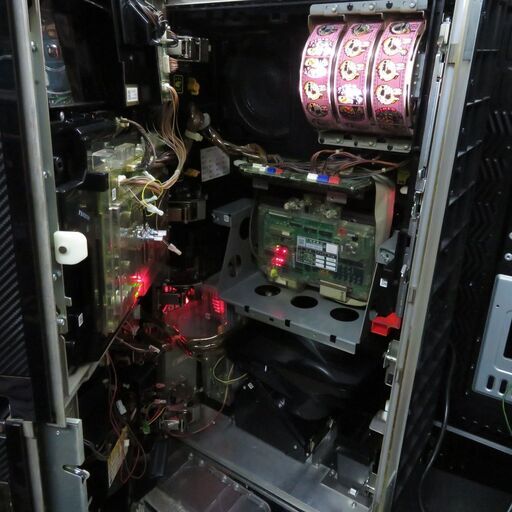 パチスロ実機 ガールズ＆パンツァー コイン不要機付き スロット機|江別