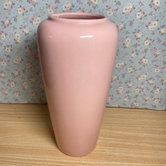 ピンクの 大きな花瓶