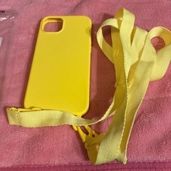値下げ 新品  iPhone15プラスの  ケース  黄色  お...