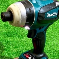 ♦️希少品♦️美品♦️マキタ/4モードインパクトドライバーセット コードレス 充電式 18V TP141D★新品6.0Aバッテリー×2・動作確認済★検索用 日立★